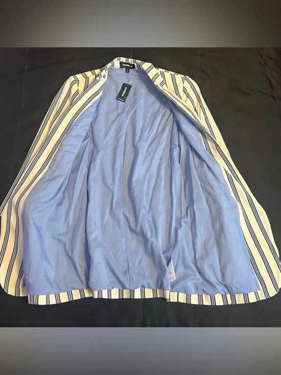 EXPRESS Cream & Navy Stripe Blazer - Picture 4 of 5